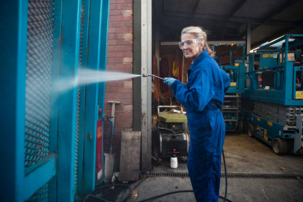 Best Pressure Washing Siding  in Thornton, IL